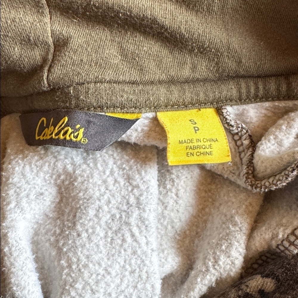Cabela’s Camo Embroidered Logo Hoodie - Picture 11 of 12